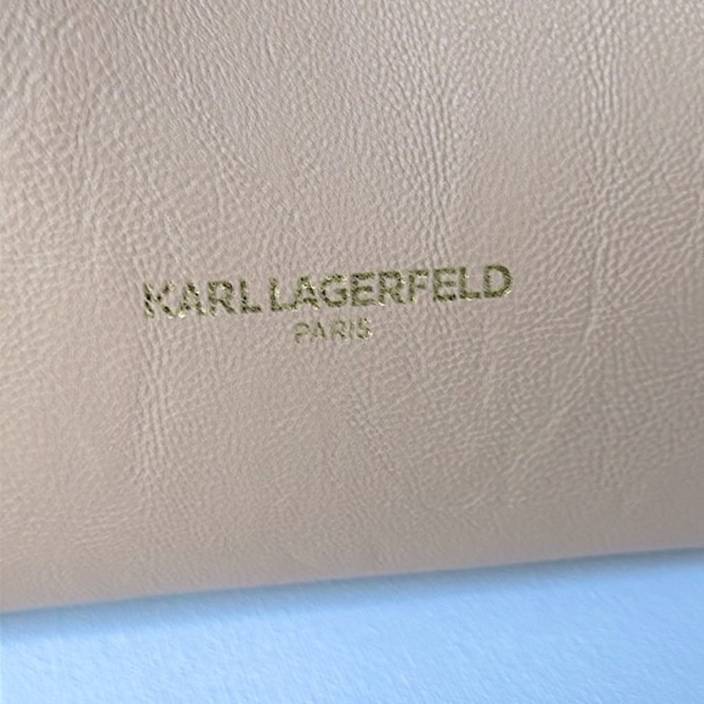Karl Lagerfeld Vegan Leather REVERSIBLE Light pink/nude Tote w/ Pouchette Pouch - Picture 10 of 11